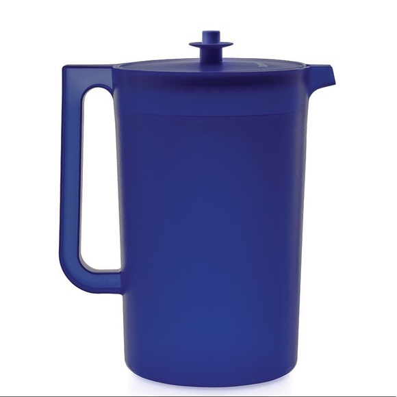 Tupperware Other - TUPPERWARE CLASSIC SHEER PITCHER